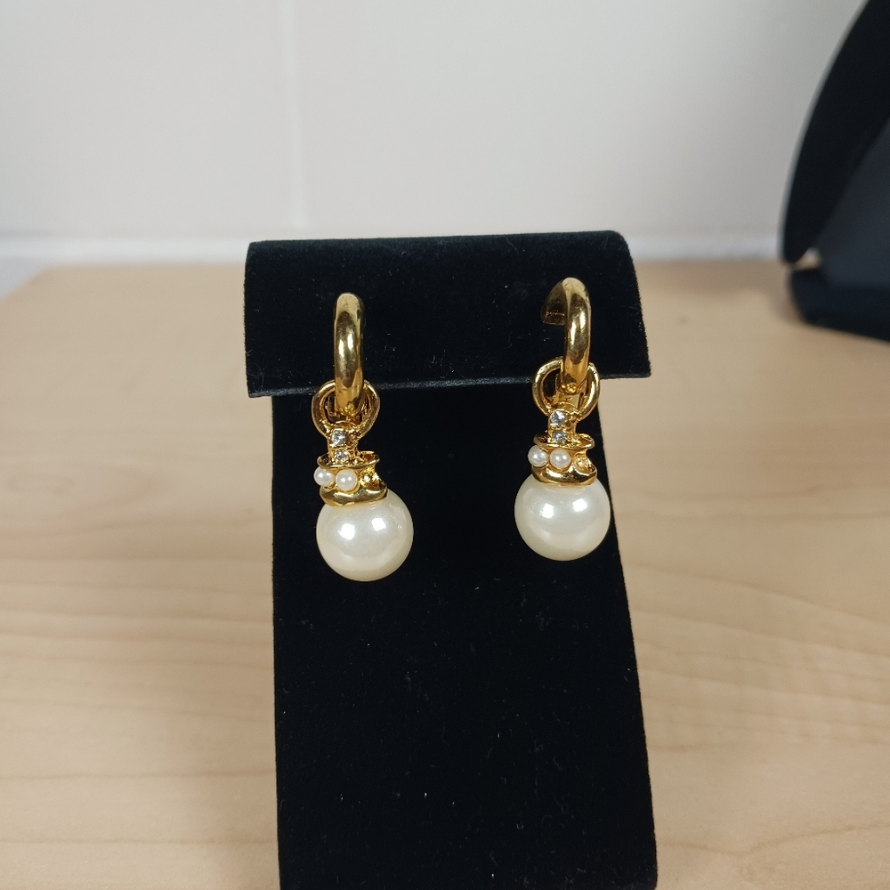Vintage Faux Pearl Drop Earrings Gold Tone Clip On‎ Style MCM Elegant Statement